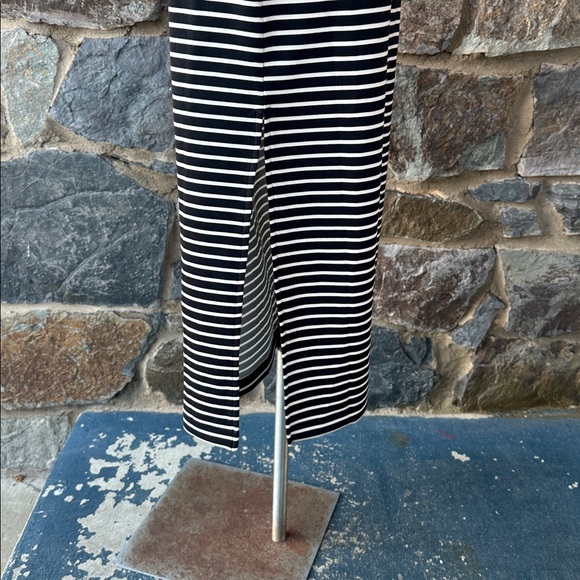 NWT SPANX AirEssentials Tie-Waist Maxi Dress in Very Black Stripe Size Small - Picture 13 of 14